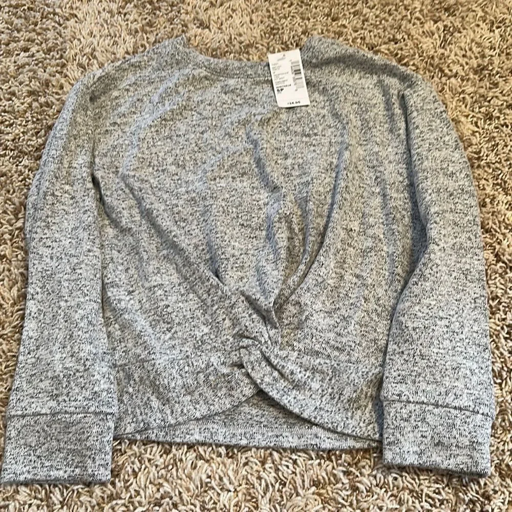 NWT - The Children’s Place- Girl’s Sweater - Size S (5/6)